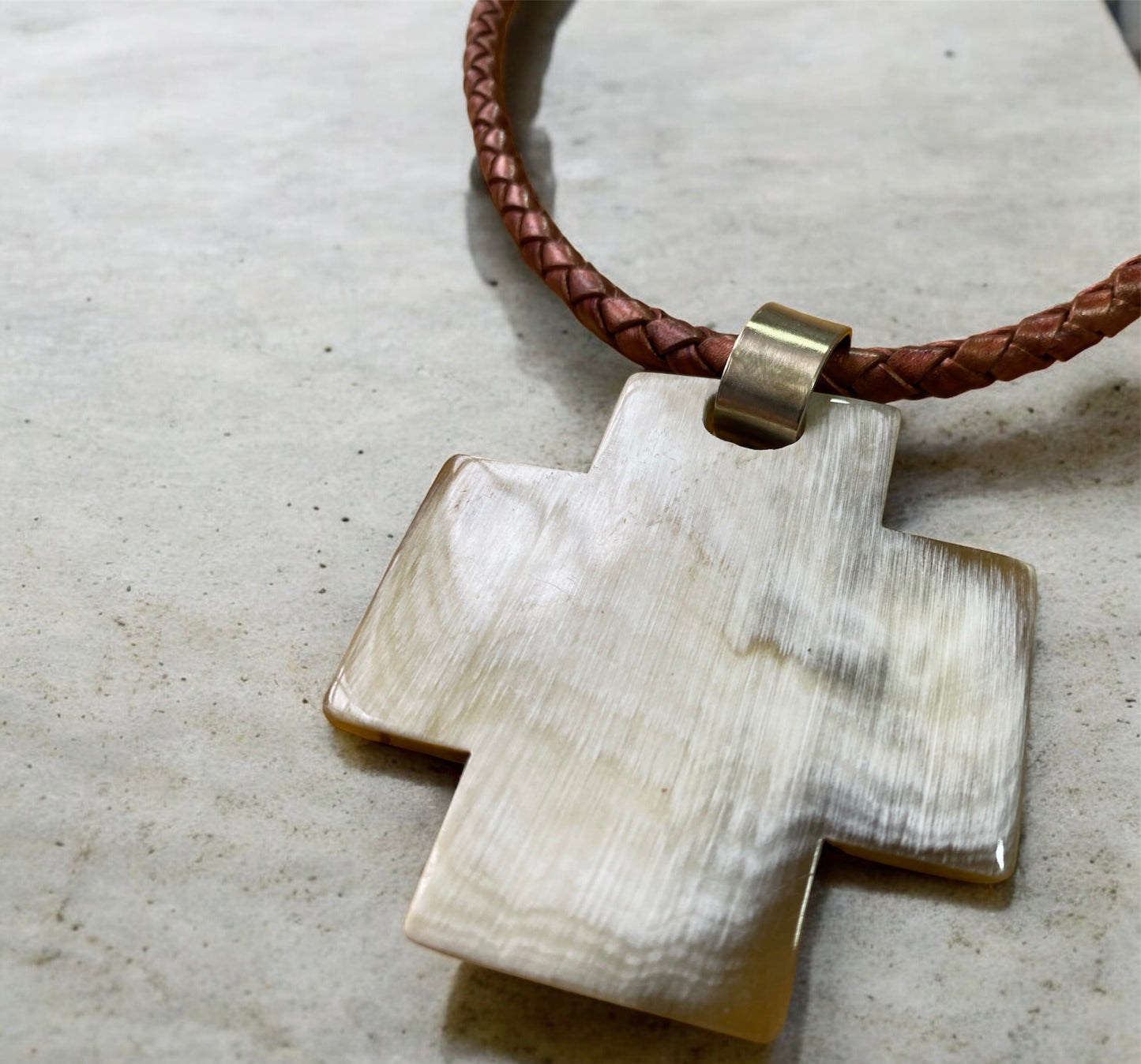 Collar Cruz