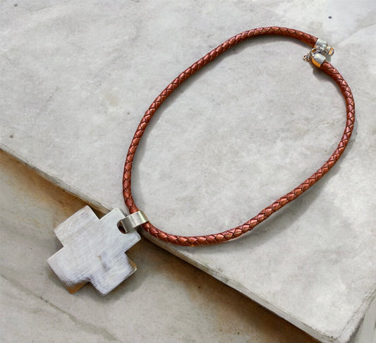 Collar Cruz
