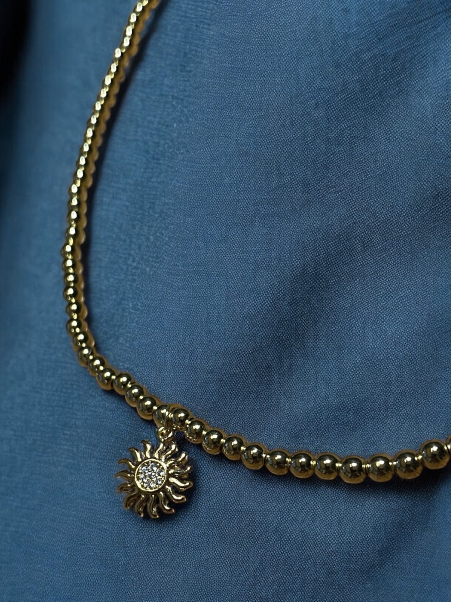 Collar con dije Sol